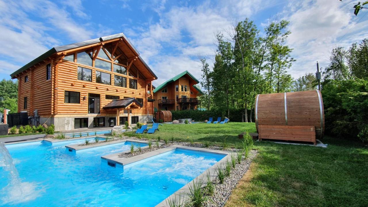Chalets Et Spa Lac Saint-Jean Chambord Exterior foto